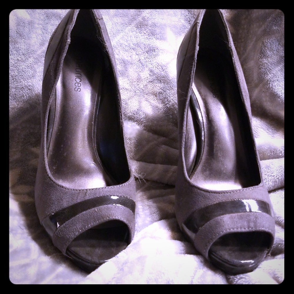Peeptoe heels